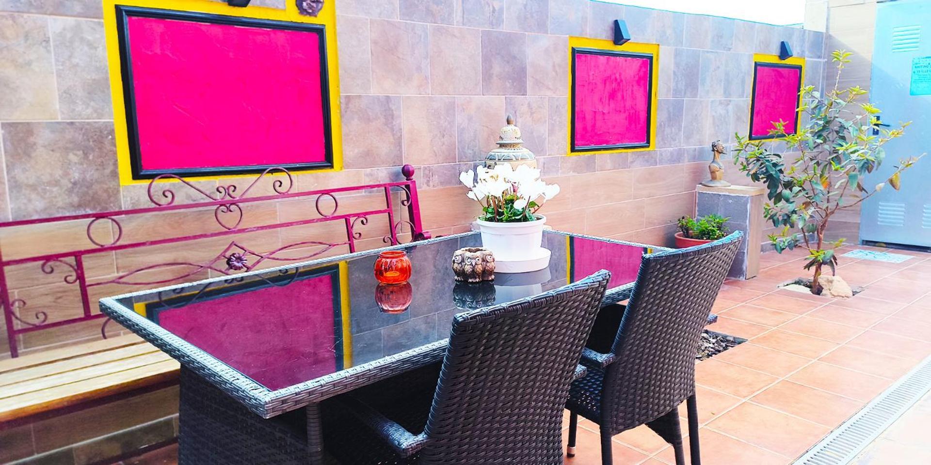 Tienda Linda Hotel Puebla de Vallbona Eksteriør billede